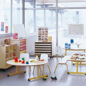 MATERNELLE TABLES REGLABLES