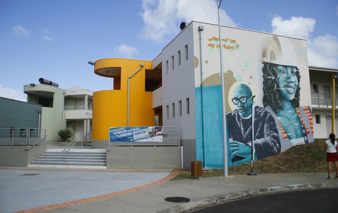 15.ECOLE REGIONALE DE LA 2E CHANCE.JPG